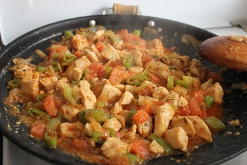 Saçta Tavuk Sote Tarifi ve Malzemeleri